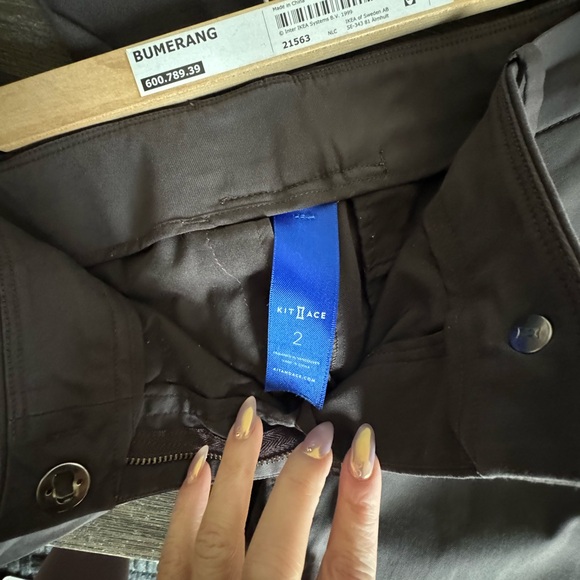 Kit and Ace women’s travel pants size, small, chocolate brown - Picture 6 of 7